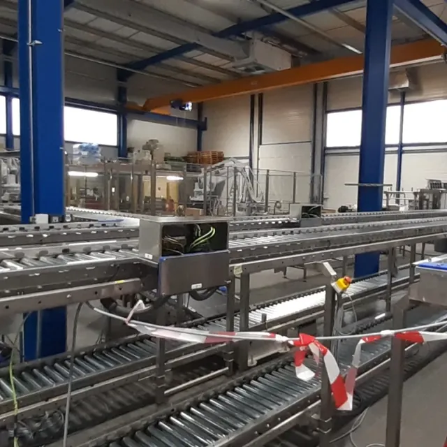 Roller conveyor lines in a production plant